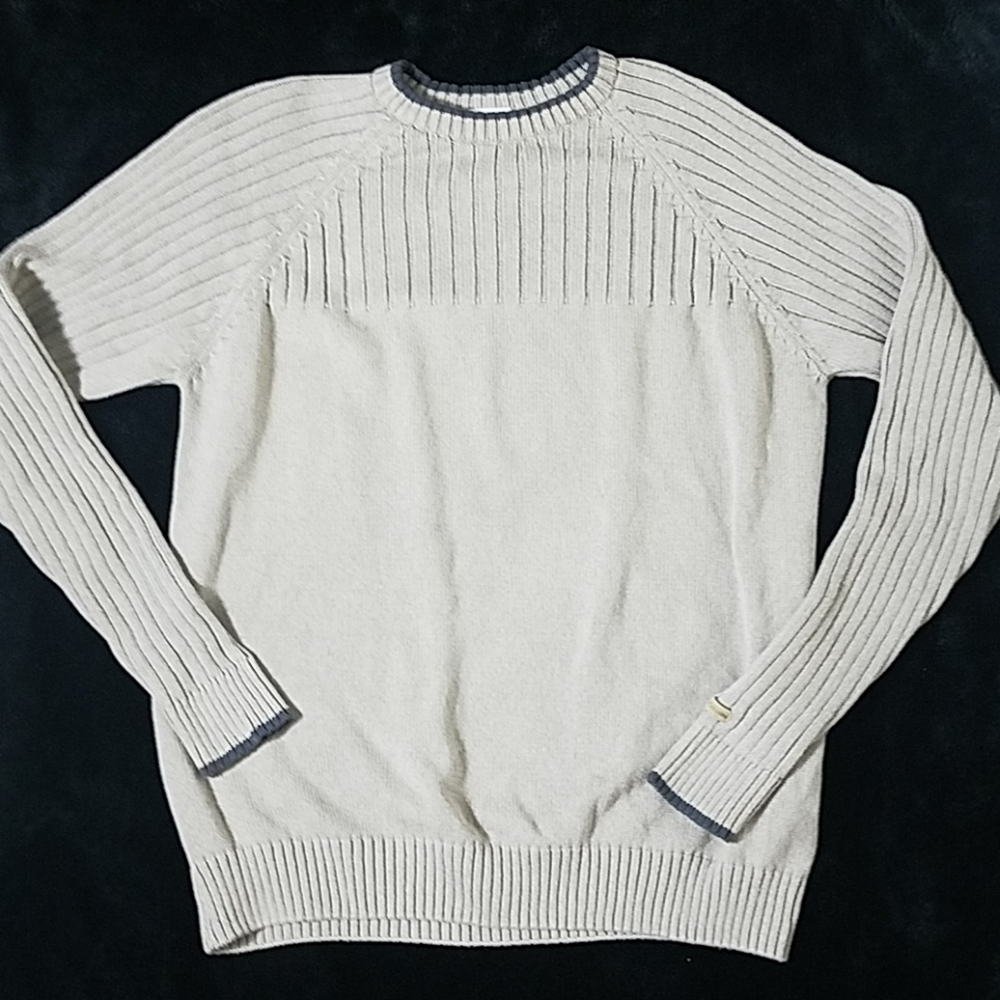 Columbia tan crew neck long sleeve sweater…